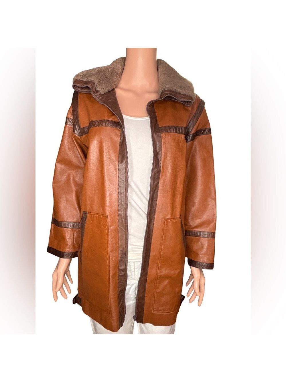 Vegan Leather Long Coat with Faux Fur Collar Medium - Picture 2 of 5